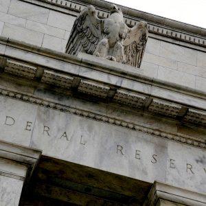 FED: Ποιος θα είναι ο επόμενος πρόεδρος; Η λίστα του Τραμπ και τα στοιχήματα
