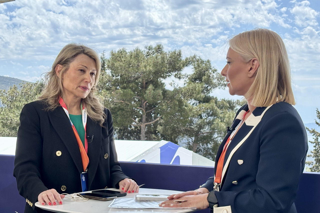 &Omicron;&Tau; Delphi Economic Forum XI